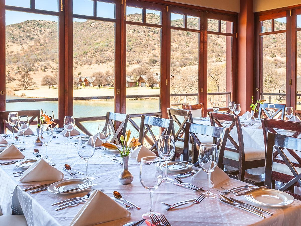 Kloofzicht Lodge & Spa Krugersdorp Eksteriør bilde The restaurant at the lodge
